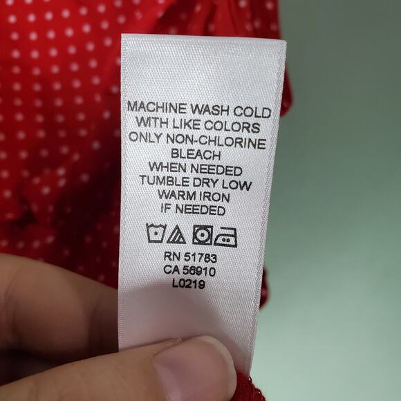 Maurices Womens Red Polka Dot Ruffle Short Sleeve V-Neck Tie Blouse Size Large - Picture 5 of 5